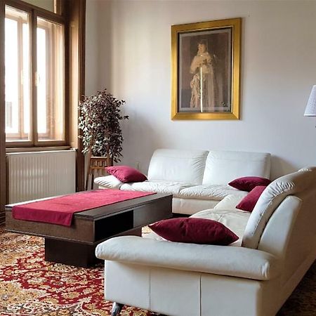 Luxury Apartment In The Heart Of Varaždin 外观 照片